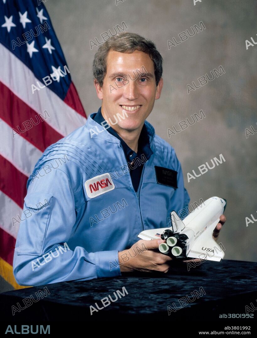 Astronaut Michael J. Smith, pilot. Michael John Smith (April 30, 1945 - January 28, 1986), (Captain, USN), was an American astronaut-pilot of the Space Shuttle Challenger when it was destroyed during the STS-51-L mission. His voice was the last one heard on the Challenger voice recorder, saying "Uh oh". Smith was posthumously awarded the Congressional Space Medal of Honor in 2004, along with all crew members lost in the Challenger and Columbia accidents. He also received the Defense Distinguished Service Medal (posthumous), the Navy Distinguished Flying Cross, 3 Air Medals, 13 Strike/Flight Air Medals, the Navy Commendation Medal with "V" Device, the Navy Unit Citation, and the Vietnam Cross of Gallantry with Silver Star.