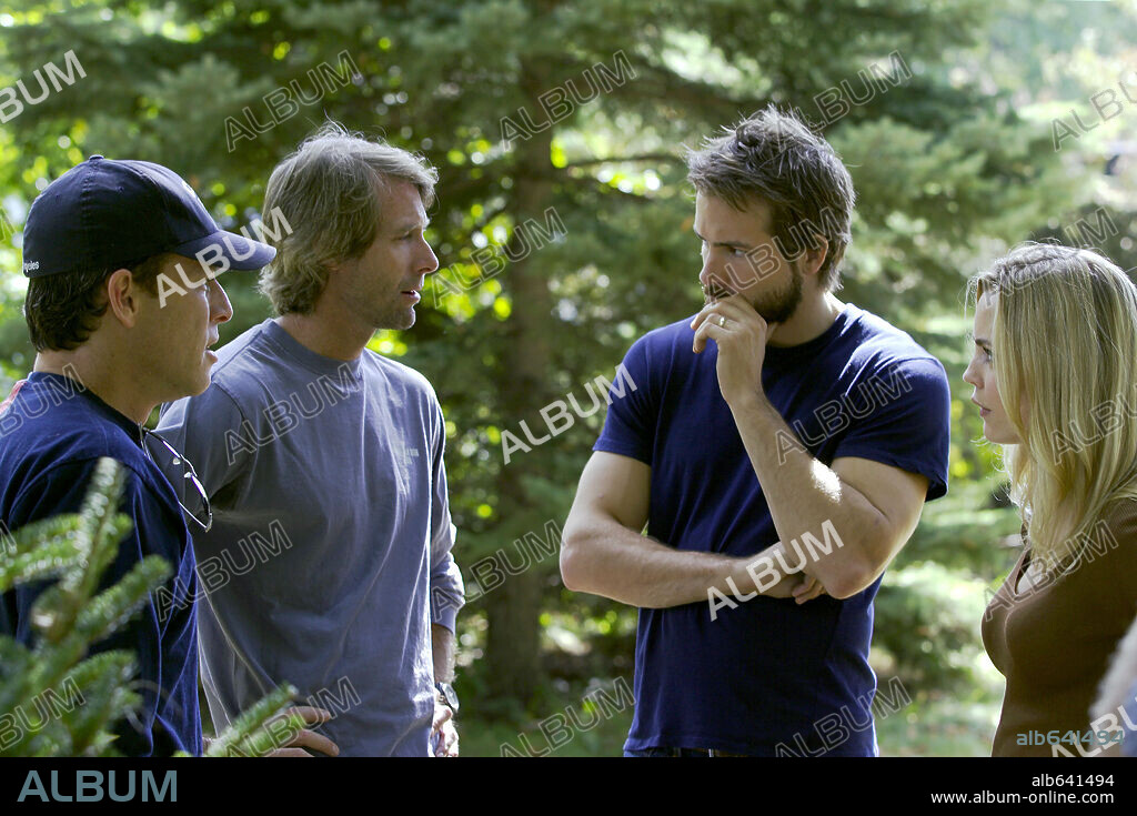 MELISSA GEORGE, MICHAEL BAY und RYAN REYNOLDS in THE AMITYVILLE HORROR, 2005, unter der Regie von ANDREW DOUGLAS. Copyright METRO GOLDWYN MAYER / IOVINO, PETER.