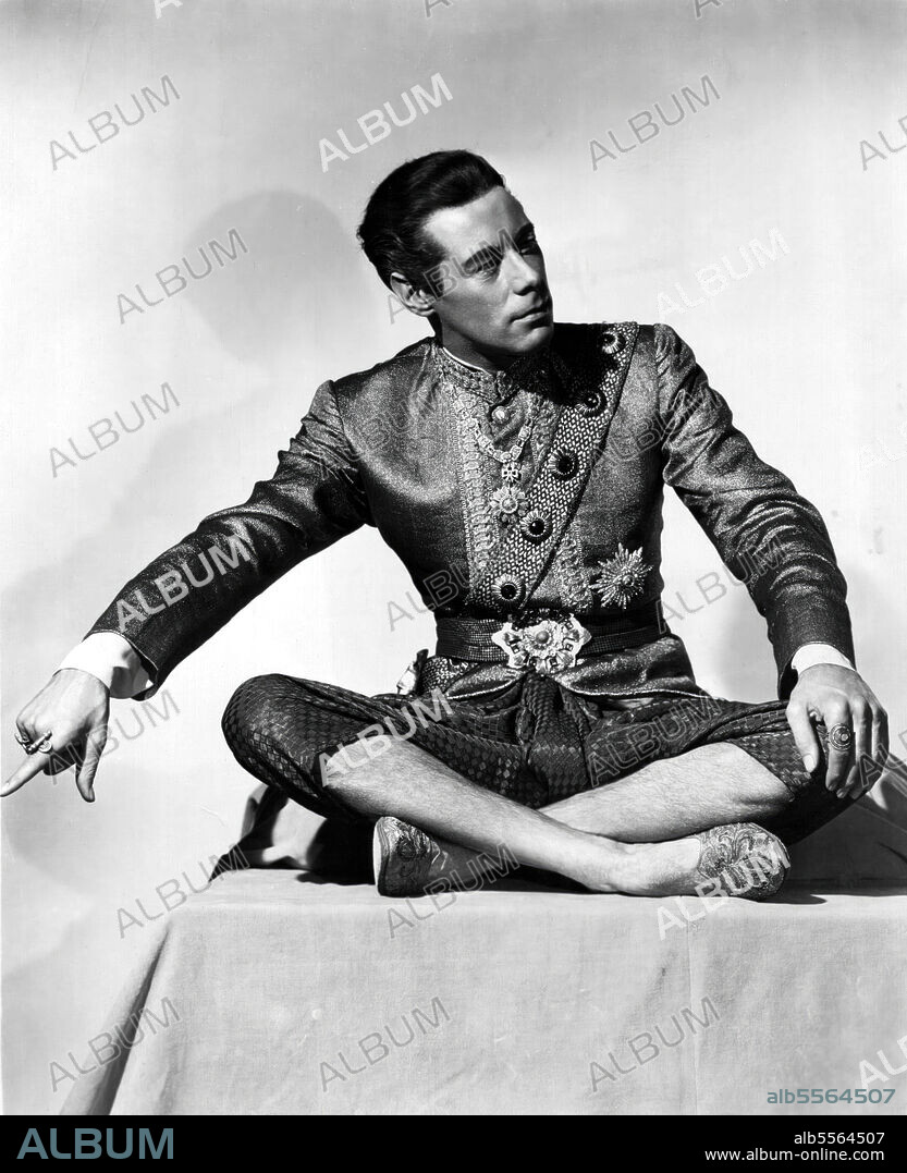 REX HARRISON en ANA Y EL REY DE SIAM, 1946 (ANNA AND THE KING OF SIAM), dirigida por JOHN CROMWELL. Copyright 20TH CENTURY FOX.