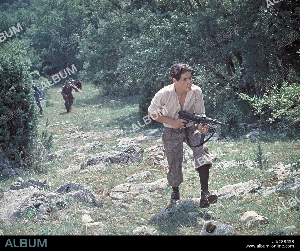 PIERRE BLAISE in LACOMBE LUCIEN, 1974, unter der Regie von LOUIS MALLE. Copyright NOUVELLE EDITIONS.