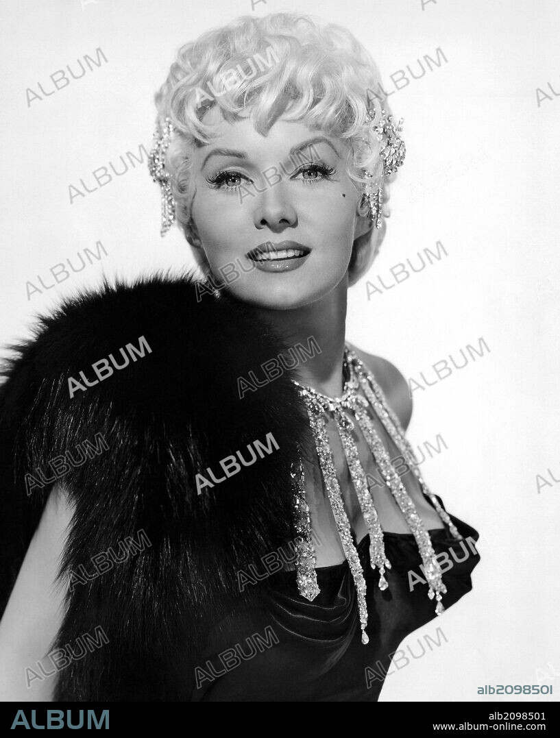 RHONDA FLEMING in THE BUSTER KEATON STORY, 1957, directed by SIDNEY SHELDON. Copyright PARAMOUNT PICTURES.