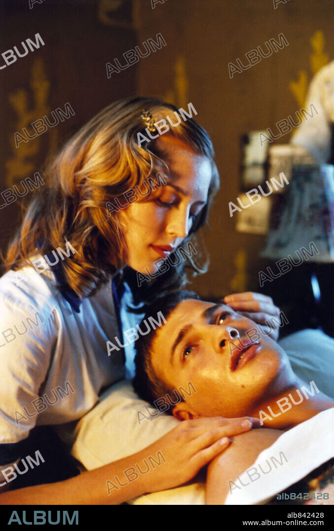 ANDREAS WILSON and LINDA ZILLIACUS in ONDSKAN, 2003, directed by MIKAEL HAFSTROM. Copyright MOVIOLA FILMS OCH TELEVISION AB/NORDISK FILM/TV/SVENSKA FILM.