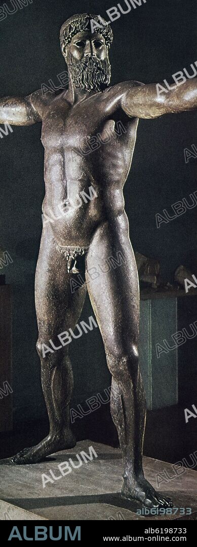 DIOS DEL CABO ARTEMISIO (SE DISCUTE SI ES POSEIDON O ZEUS) - ANTES CONOCIDO COMO POSEIDON DE ARTEMISION - BRONCE - 460-450 AC - ESTILO SEVERO.