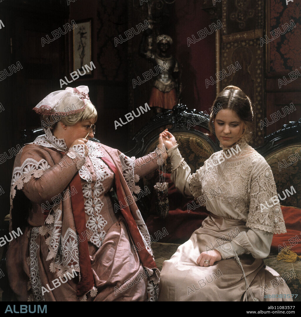 THE TROUBLE-HEAD / Episode 8 - Wedding / BRD 1983 / Helmut Ashley / TV miniseries from 1983: Scene with ANJA SCHÜTE.