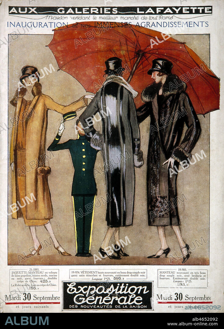 Catalogue de 1924 pour les Galeries Lafayette representant trois femmes et en manteaux avec un groom. Credit : Collection KHARBINE-TAPABOR.