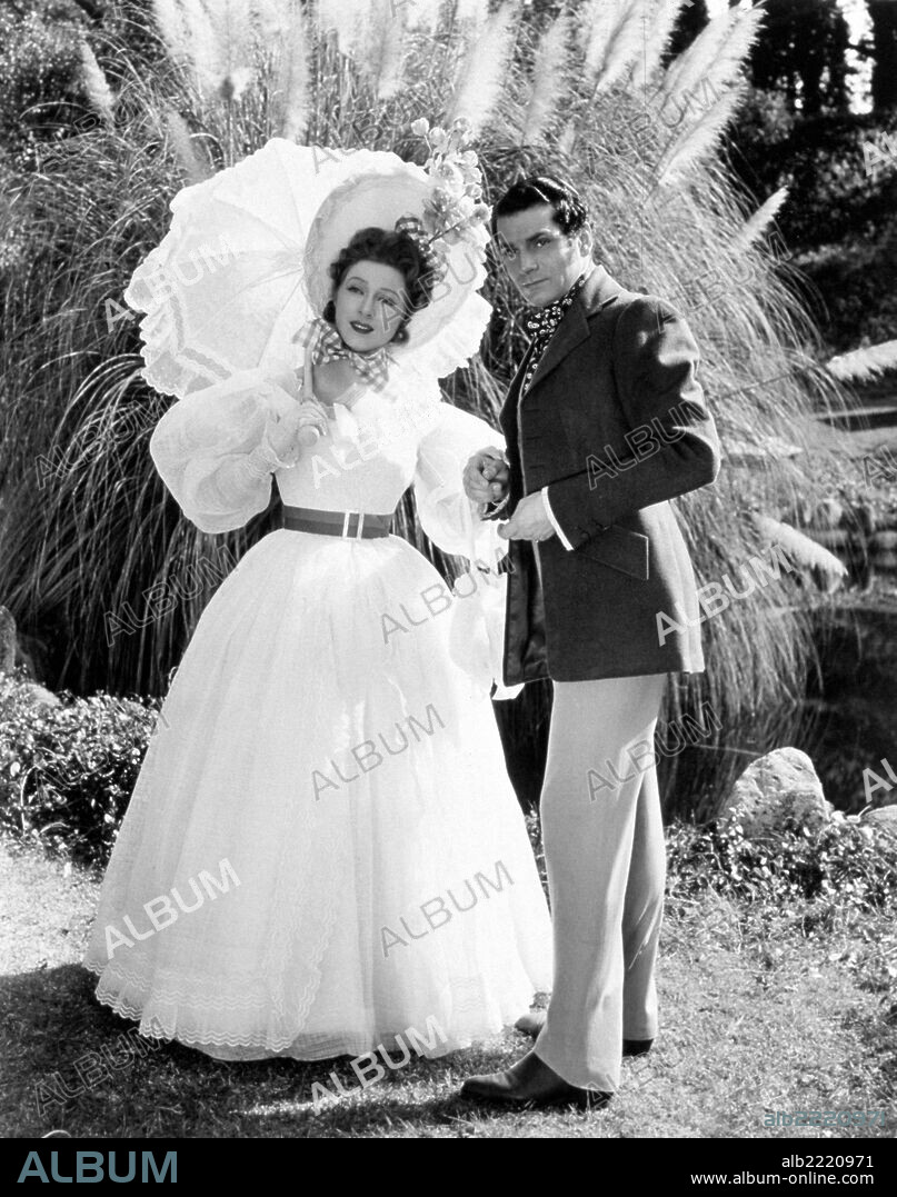 GREER GARSON and LAURENCE OLIVIER in PRIDE AND PREJUDICE, 1940, directed by ROBERT Z. LEONARD. Copyright M.G.M.
