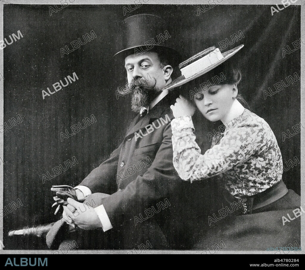 WILLY (1859-1931) et COLETTE (1873-1945). Photographie de DUCOURAU pour la Revue illustree de 1902. Credit : Coll. Jonas/Kharbine-Tapabor.