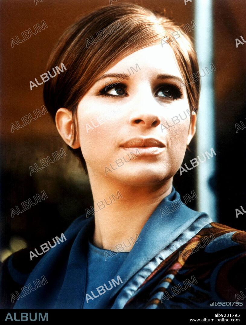 BARBARA STREISAND. BARBRA STREISAND in FUNNY GIRL, 1968, unter der Regie von WILLIAM WYLER. Copyright COLUMBIA PICTURES.