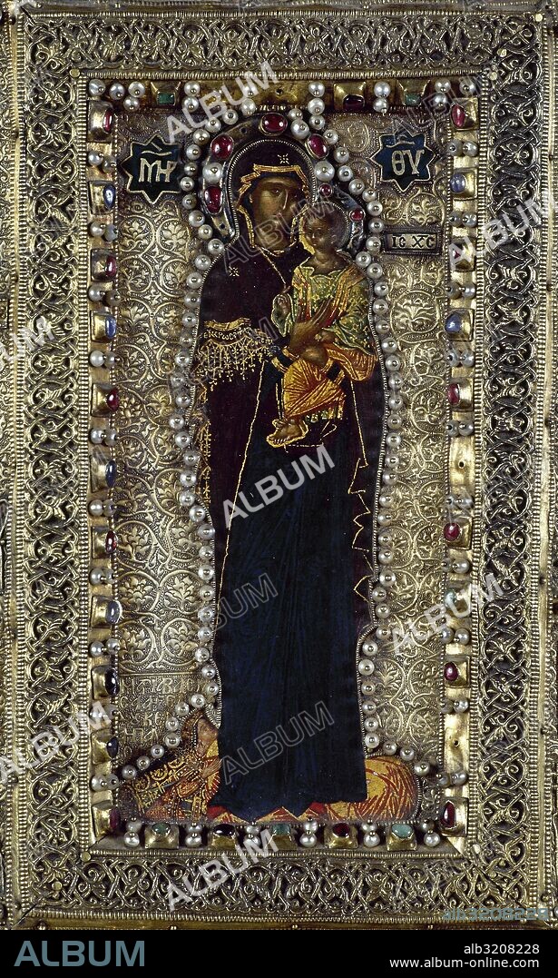 ARTE BIZANTINO. ESPAÑA. SIGLO XIV. "RELICARIO DE LOS SANTOS DESPOTAS". Fechado hacia el año 1370. Se trata de una obra en encaústica y plata repujada, de la escuela del Monte Athos. Detalle de La Vírgen con el Niño. Museo Diocesano de Cuenca. Castilla-La Mancha.
