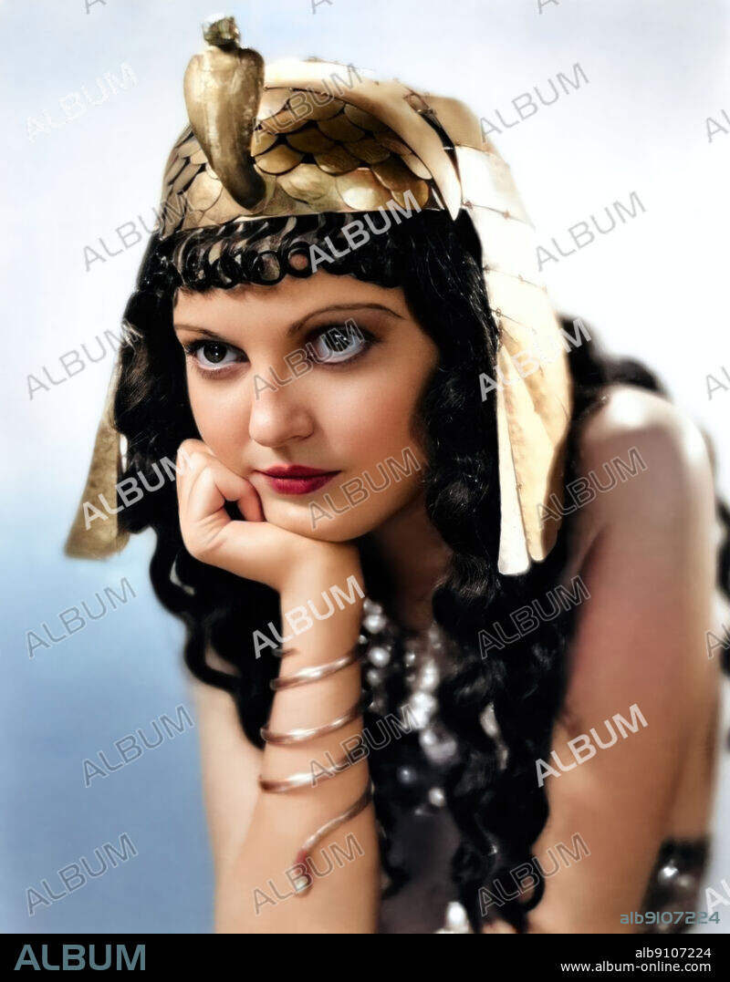ZITA JOHANN in THE MUMMY, 1932, directed by KARL FREUND. Copyright UNIVERSAL PICTURES.