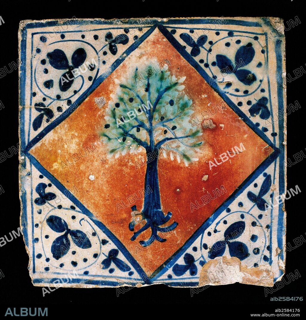 Renaissance style. Tile of Manises. 15th century. Heraldic shield of Oliver family. Diocesan Museum. Barcelona. Catalonia. Spain.