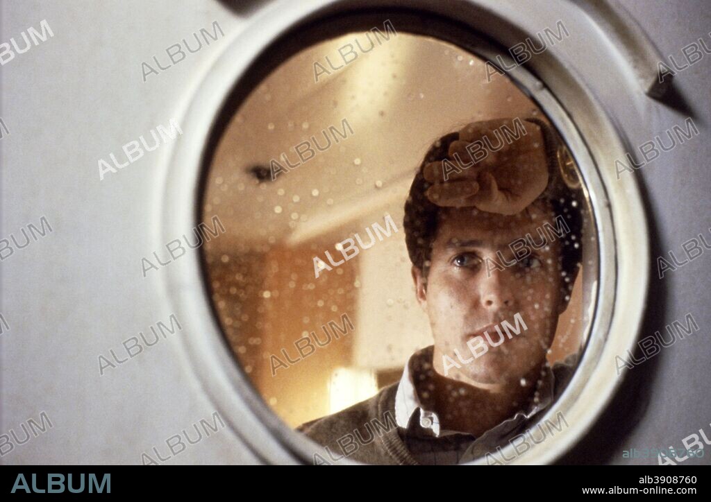 HUGH GRANT en LUNAS DE HIEL, 1992 (BITTER MOON), dirigida por ROMAN POLANSKI. Copyright TRI STAR PICTURES.
