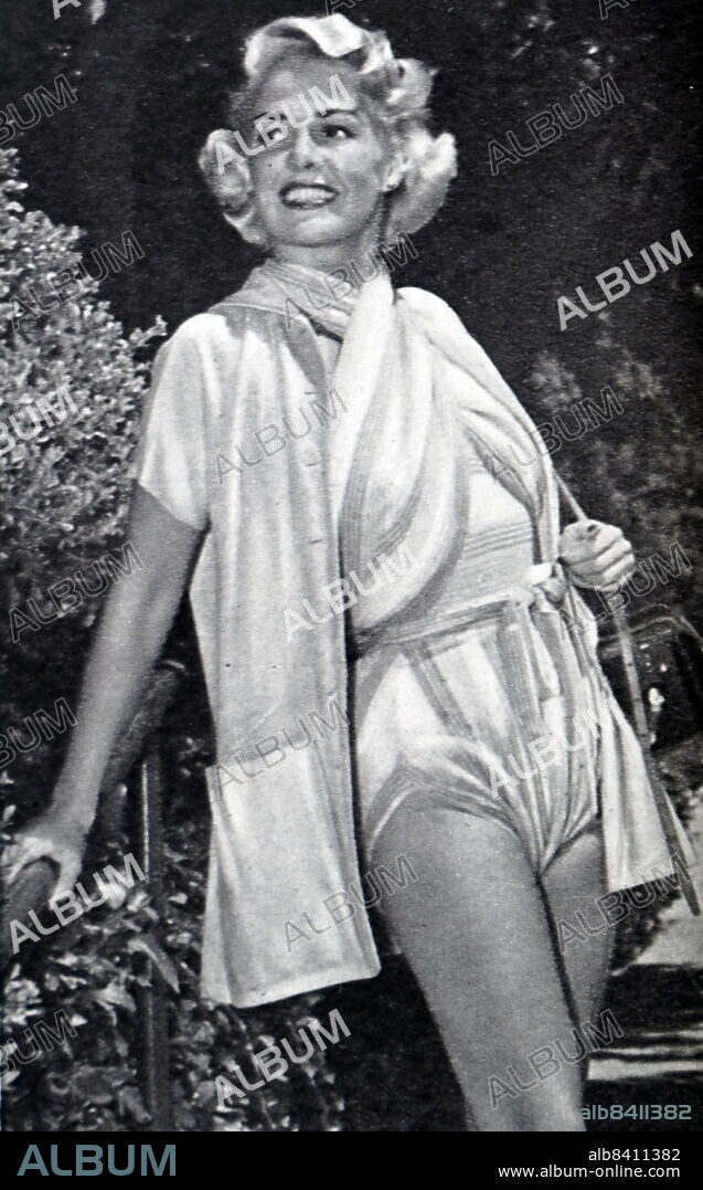Janis Carter (born Janis Elinore Dremann, October 10, 1913 - July 30, 1994) was an American stage and film actress who performed throughout the 1940s and into the 1950s.
