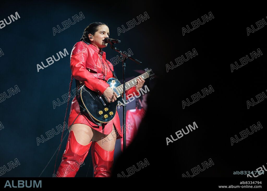 July 19, 2022, Madrid, Spain: The singer Rosalia Vila Tobella, commonly known as RosalÃ­a performs as part of her 'Motomami Tour' at the Wizkink Center, in Madrid. The world tour 'Motomami Tour', with which RosalÃ­a will tour 16 countries, began in the city of AlmerÃ­a on July 6. Around a hundred people from the technical team are working with the singer, who has eight tracks to perform with a unique audiovisual display. (Credit Image: © Atilano Garcia/SOPA Images via ZUMA Press Wire).