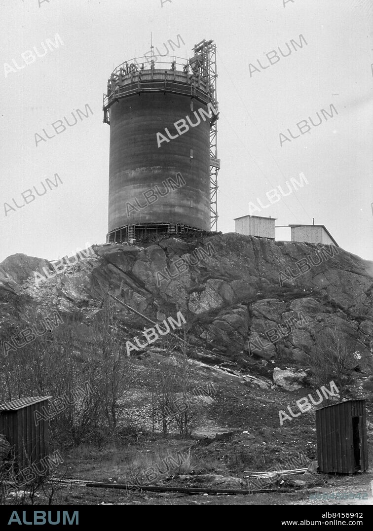 GÖTEBORG 1935-11-21.. Nytt vattentorn byggs i Landala - fast området kommer senare att kallas Guldheden. *** Local Caption *** GT Låda 1935-november-01 Foto: Kamerareportage / TT / Kod: 2524.