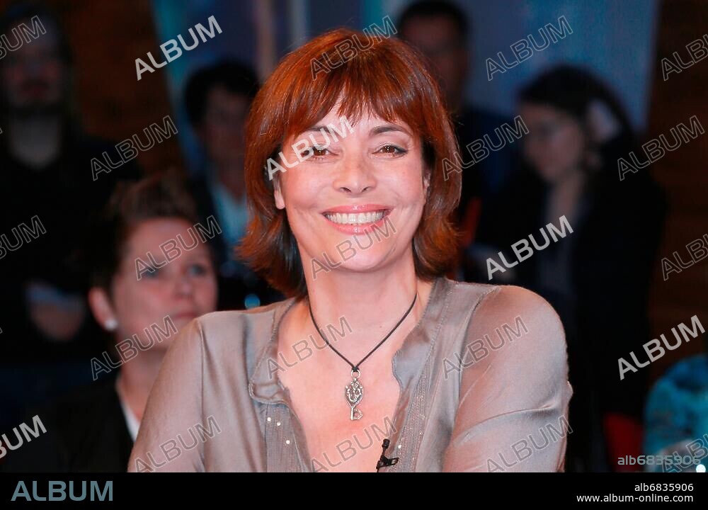 Ann-Marlene Henning - die Sexualtherapeutin und Autorin zu Gast bei der NDR Talkshow am 24.10.2014 in Hamburg. KEINE PERSOENLICHKEITSRECHTE VORHANDEN, NUR FUER REDAKTIONELLE VERWENDUNG, KEINE WERBUNG. KEINE WEITERGABE AN DRITTE.