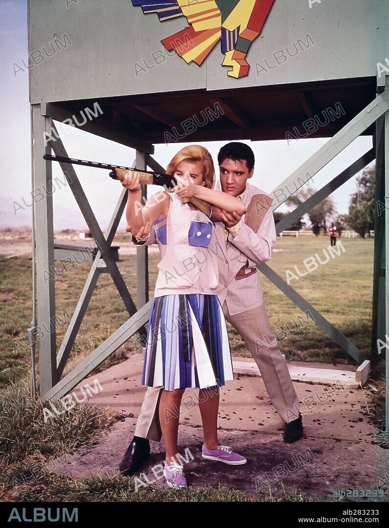 ANN-MARGRET y ELVIS PRESLEY en CITA EN LAS VEGAS, 1964 (VIVA LAS VEGAS), dirigida por ROY ROWLAND. Copyright M.G.M.