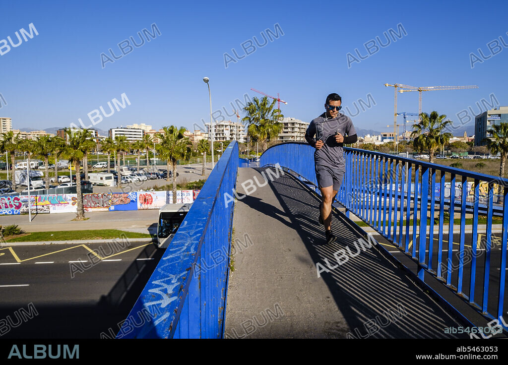 pedestrian walkway over Ma-19 motorway, Polígono de Levante, Palma, Mallorca, Balearic Islands, Spain.