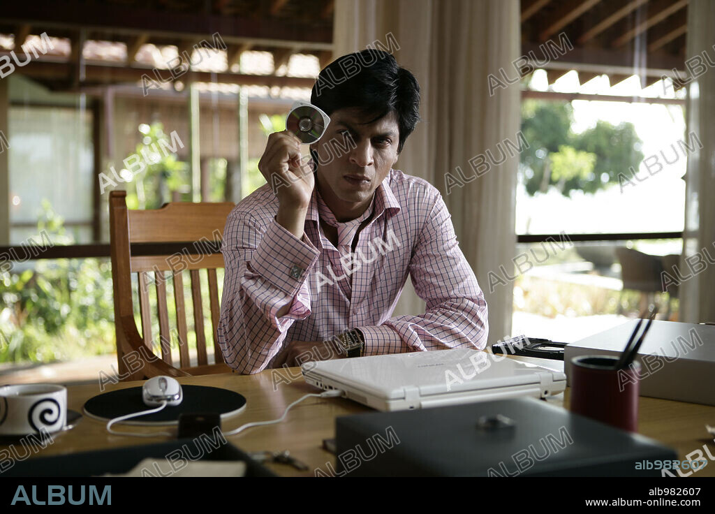 DON, 2006, directed by FARHAN AKHTAR. Copyright EXCEL ENTERTAINMENT.