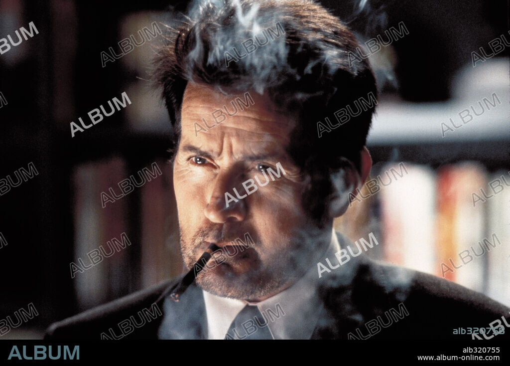 MARTIN SHEEN in SPAWN, 1997, directed by MARK DIPPE. Copyright NEW LINE CINEMA / IOVINO, PETER.