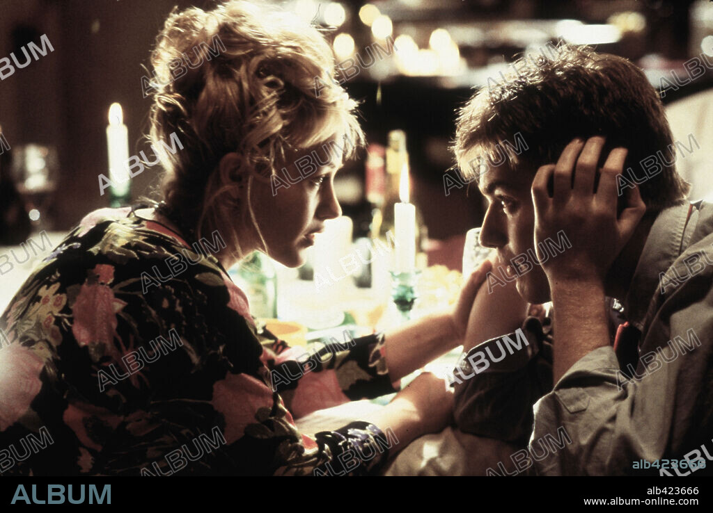 EWAN McGREGOR and PATRICIA ARQUETTE in NIGHTWATCH, 1997, directed by OLE BORNEDAL. Copyright DIMENSION FILMS / MICHAELS, DARREN.