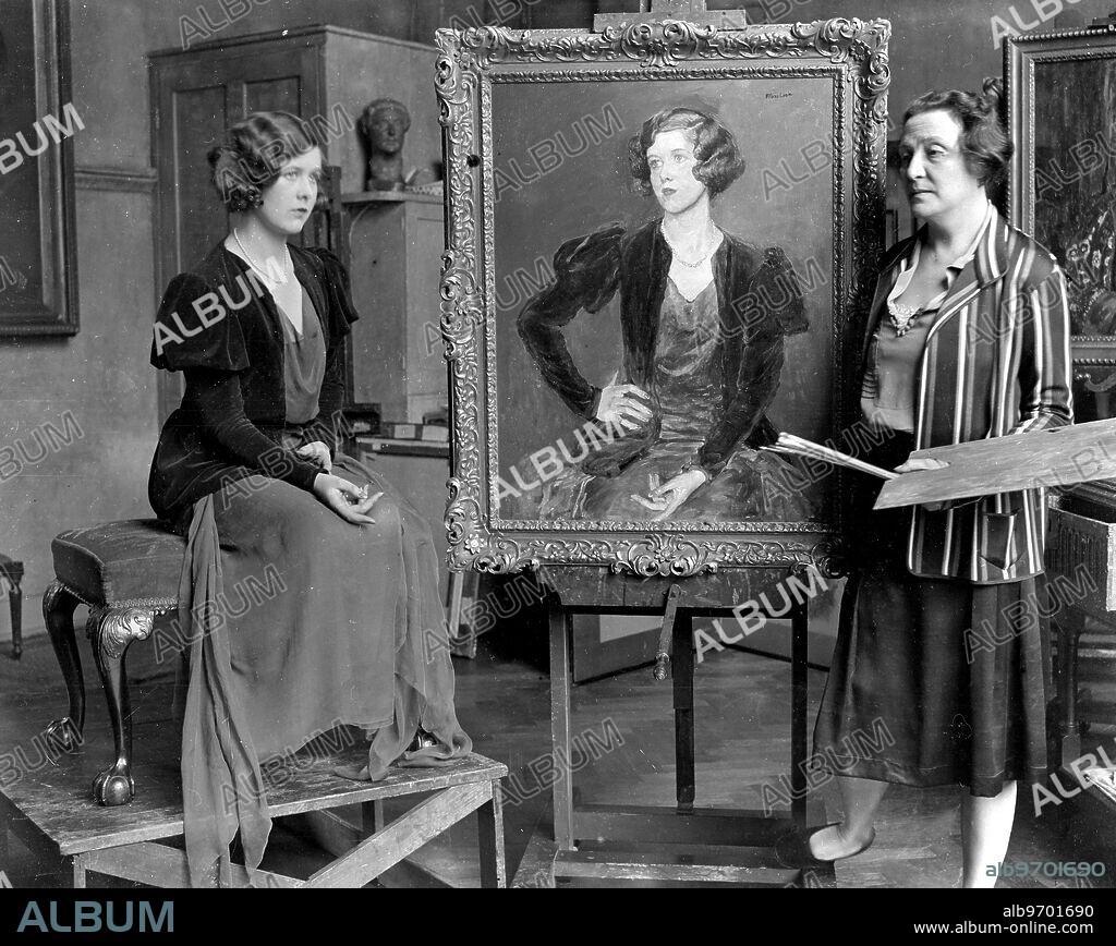 Miss Nancy Beaton (sister of Cecil Beaton ) sitting for her portrait to Mrs Flora Lion . 31 March 1930.