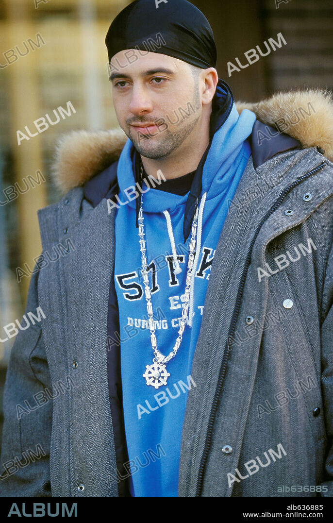 TROY GARITY in BARBERSHOP, 2002, directed by TIM STORY. Copyright METRO GOLDWYN MAYER / BENNETT, TRACY.