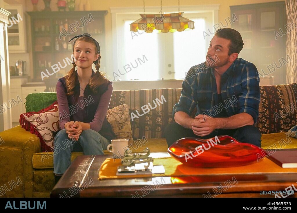 SKEET ULRICH and TRINITY LIKINS in RIVERDALE, 2017, directed by ROBERTO AGUIRRE-SACASA. Copyright CBS TELEVISION. Temporada 4.