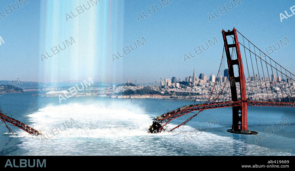 EL NÚCLEO, 2003 (THE CORE), dirigida por JON AMIEL. Copyright CORE PRODS. INC/HORSEPOWER FILMS.