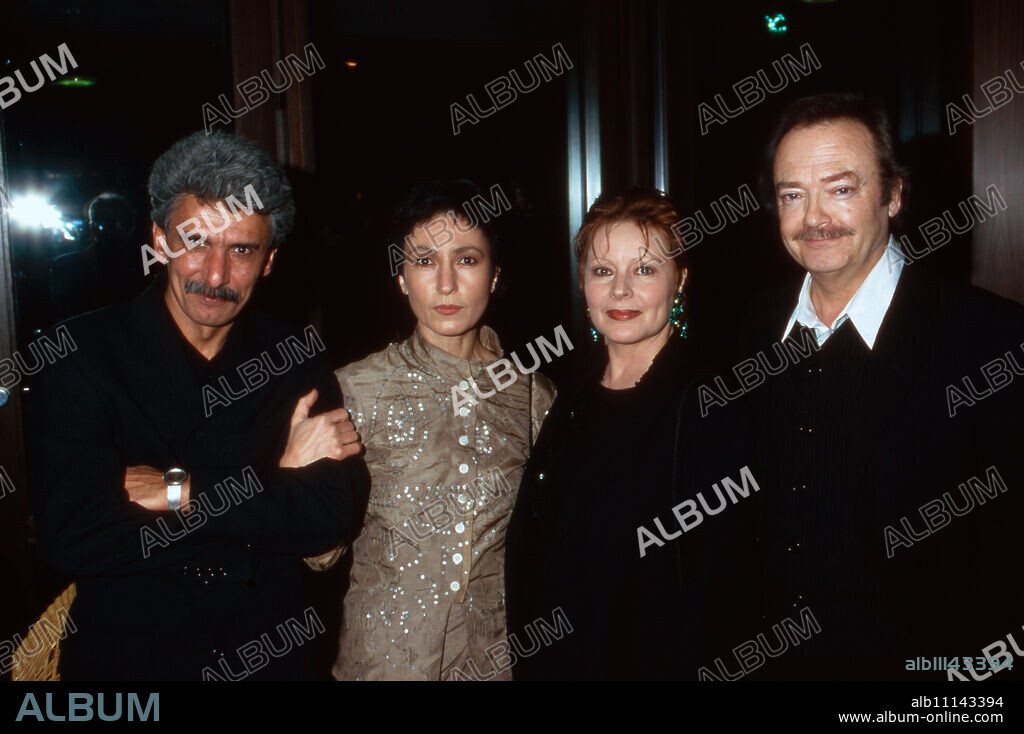 Renan Demirkan, Loni von Friedl and Jürgen Schmidt at the UFA Filmball in Neuss, Germany 1998. (original german headline: UFA Filmball 1998).