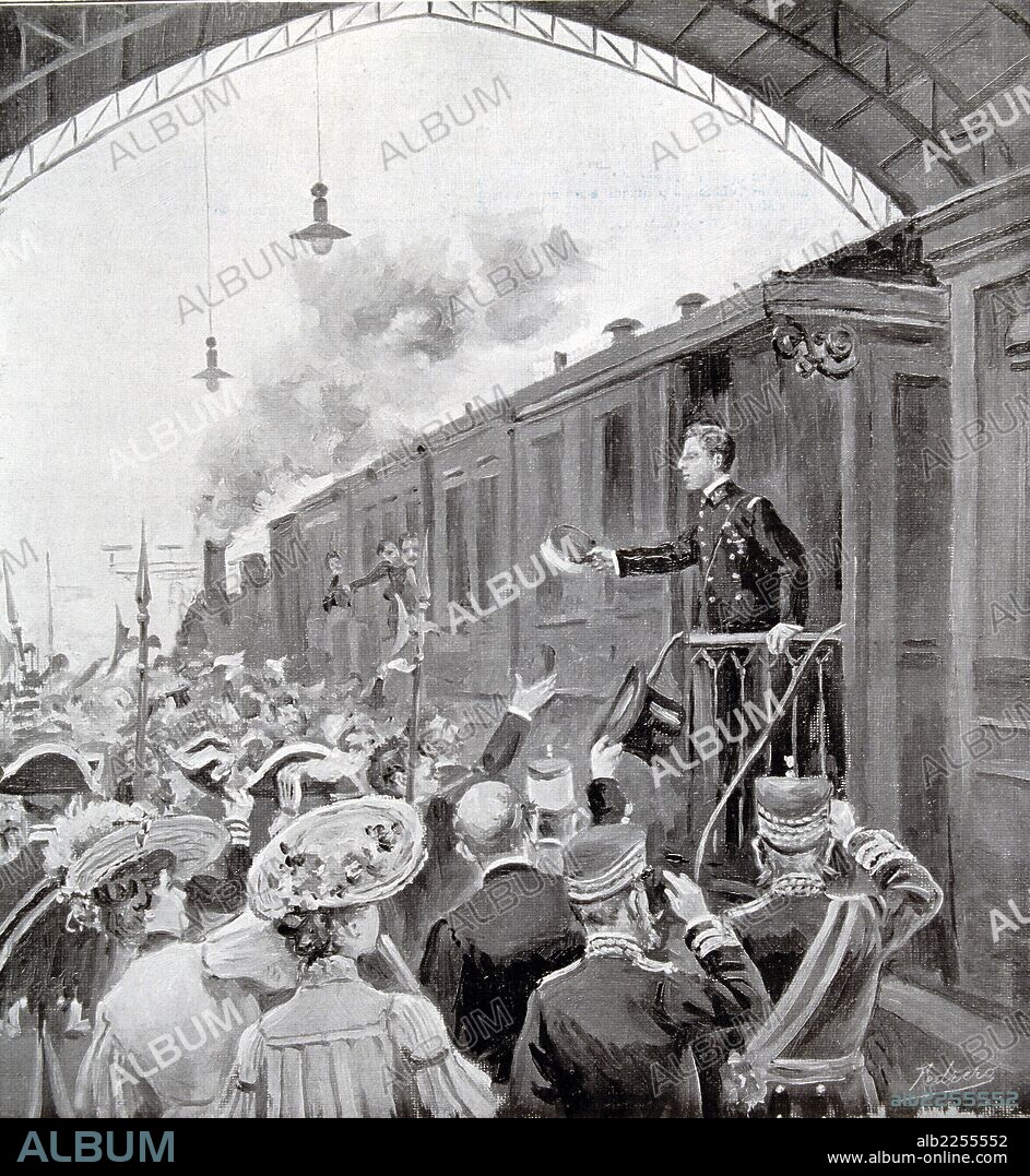 ALFONSO XIII. REY DE ESPAÑA. MADRID 1886 / 1941. " DESPEDIDA DEL REY EN LA ESTACION DE ATOCHA. DE MADRID , VIAJE A CARTAGENA , 1903 ". DIBUJO DE PEDRERO. ILUSTRACION ESPAÑOLA Y AMERICANA.
