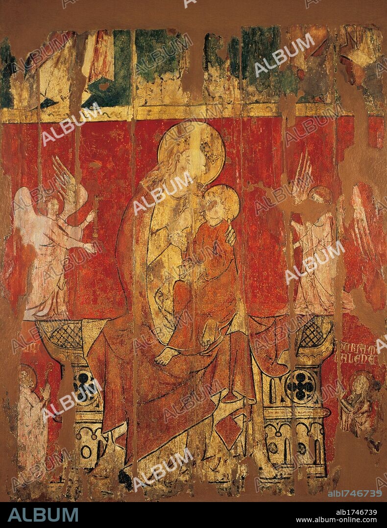 ARTE GOTICO LINEAL. ESPAÑA. S. XIV. SILLA PRIORAL DE BLANCA DE ARAGON Y ANJOU. Parte posterior del trono en madera policromada que representa la VIRGEN DE LA LECHE SENTADA EN UN TRONO rodeada de dos ángeles que sostienen candelabros. 1322. Procede del Monasterio de Santa María de Sigena (Huesca). Aragón. Museo Diocesano de Lleida. Cataluña.