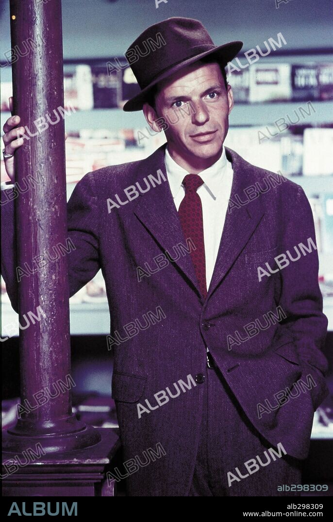 FRANK SINATRA in YOUNG AT HEART, 1954, unter der Regie von GORDON DOUGLAS. Copyright WARNER BROTHERS.