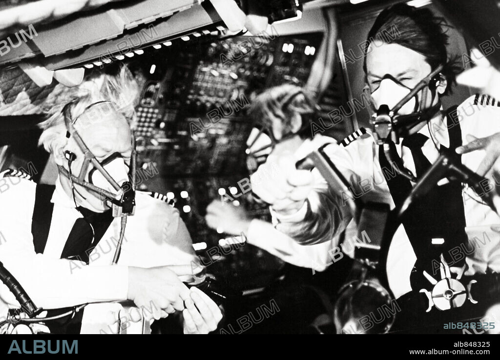 ALAIN DELON und GEORGE KENNEDY in CONCORDE: THE CONCORDE: AIRPORT '79, 1979, unter der Regie von DAVID LOWELL RICH. Copyright UNIVERSAL PICTURES.