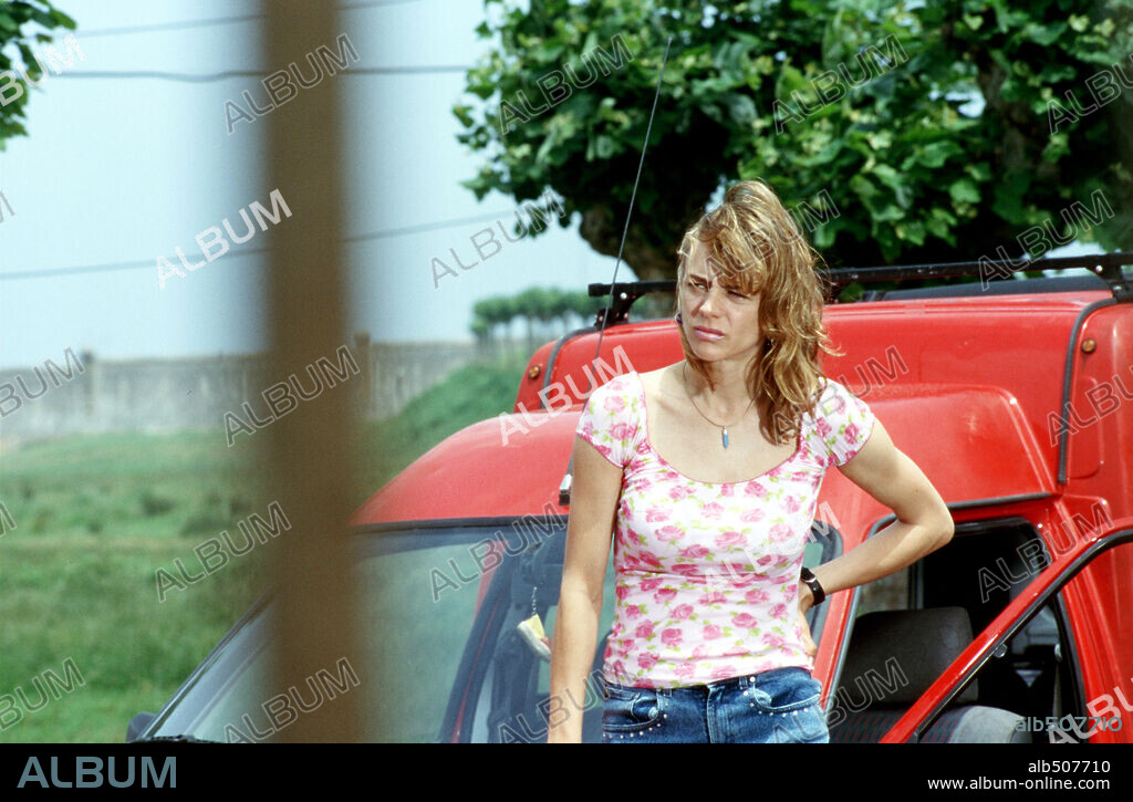 EMMA SUAREZ en HORAS DE LUZ, 2004, dirigida por MANOLO MATJI. Copyright SOGECINE / SUAREZ, ANTONIO.