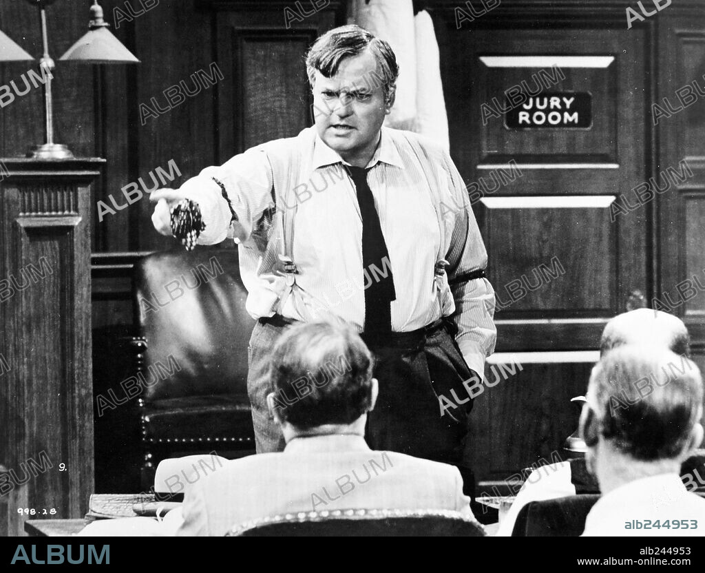 ORSON WELLES en IMPULSO CRIMINAL, 1959 (COMPULSION), dirigida por RICHARD FLEISCHER. Copyright 20TH CENTURY FOX.