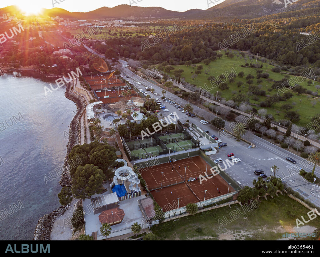 tennis courts by the sea, Sporting Club Portals ,Tennis & Padel, Calviá, Mallorca, Balearic Islands, Spain.