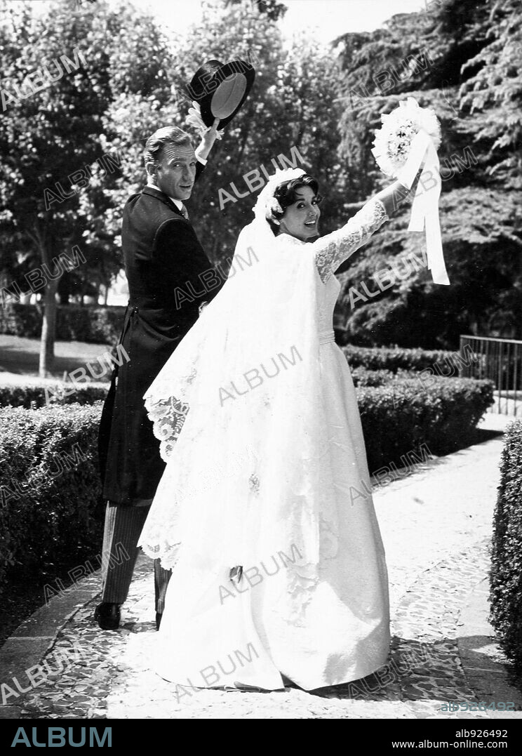 CONCHA VELASCO y FERNANDO FERNAN GOMEZ en CRIMEN PARA RECIEN CASADOS, 1960, dirigida por PEDRO LUIS RAMIREZ. Copyright TARFE.