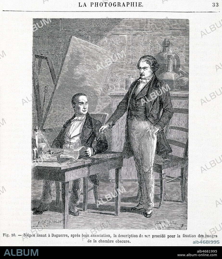 Nicephore NIEPCE (1765-1833) lisant a Louis Jacques Mande DAGUERRE (1787-1851), apres leur association, la description de son procede pour la fixation des images de la chambre obscure. Illustration de YAN DARGENT (1824-1889) pour Les merveilles de la science par Louis FIGUIER (1819-1894). Credit :Collection KHARBINE-TAPABOR.