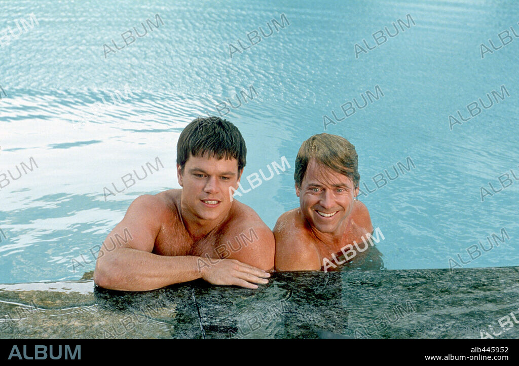 GREG KINNEAR y MATT DAMON en PEGADO A TI, 2003 (STUCK ON YOU), dirigida por BOBBY & PETER FARRELLY, BOBBY FARRELLY y PETER FARRELLY. Copyright TM 20 TH CENTURY FOX.