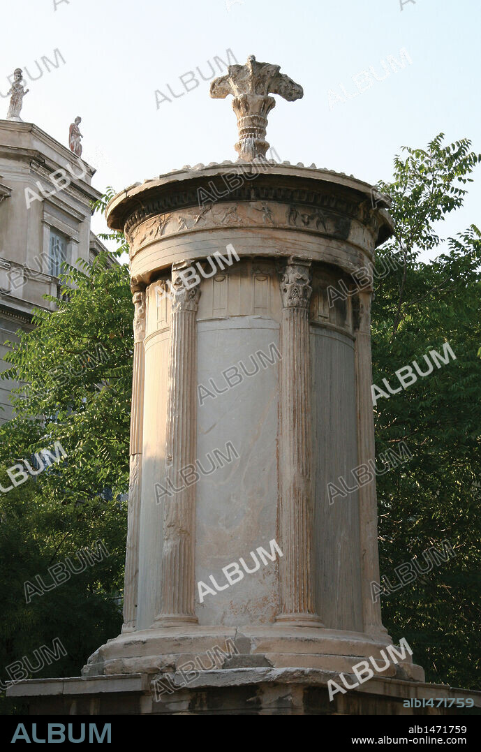 ARTE GRIEGO. LINTERNA DE LYSICRATES (aproximadamente 334 a. C.) Monumento del período clásico, de forma cilíndrica que conmemora un éxito teatral. ATENAS. Grecia.
