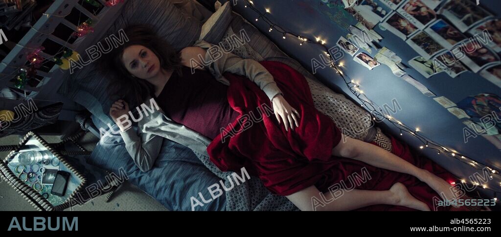 KAREN GILLAN in THE PARTY'S JUST BEGINNING, 2018, directed by KAREN GILLAN. Copyright MT. HOLLYWOOD FILMS.
