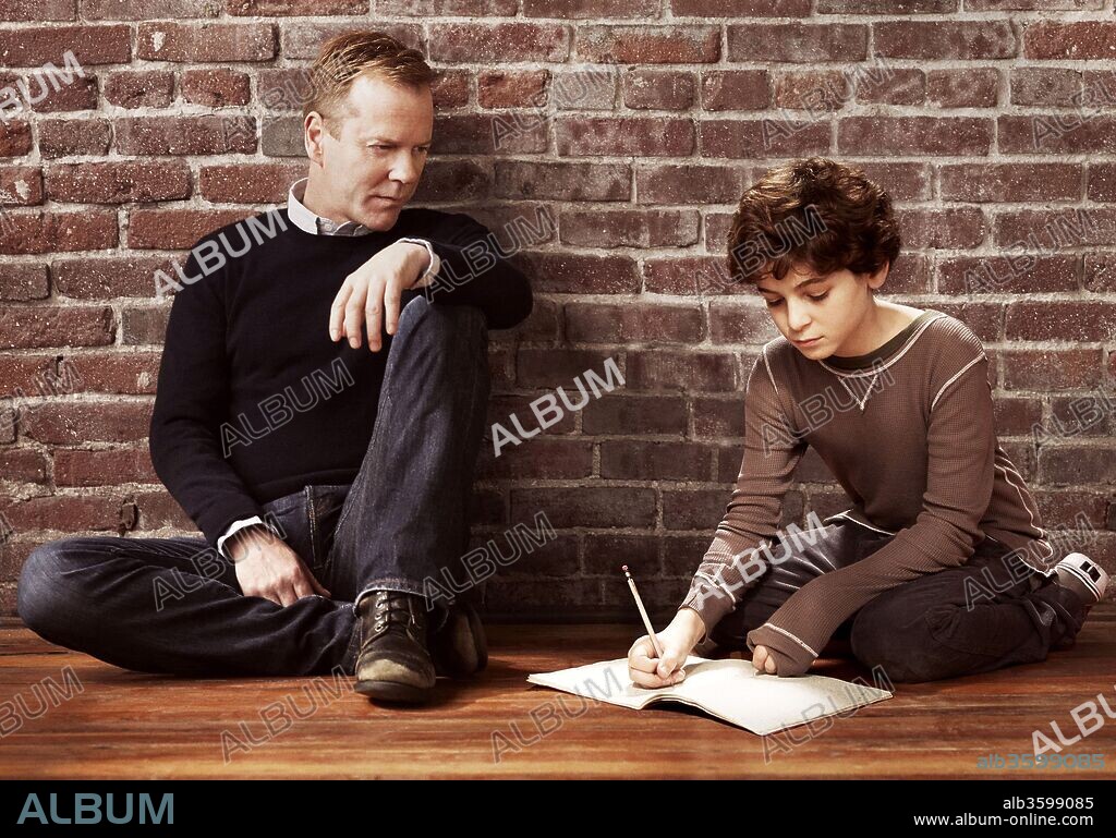 DAVID MAZOUZ und KIEFER SUTHERLAND in TOUCH, 2012, unter der Regie von TIM KRING. Copyright CHERNIN ENTERTAINMENT.