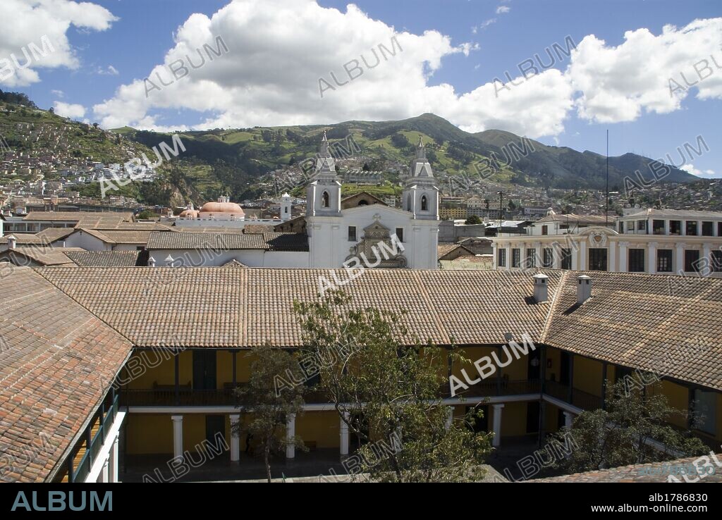 Ecuador.Quito.Cloister of the old Hospital San Juan de Dios (XVI century) Current City Museum .