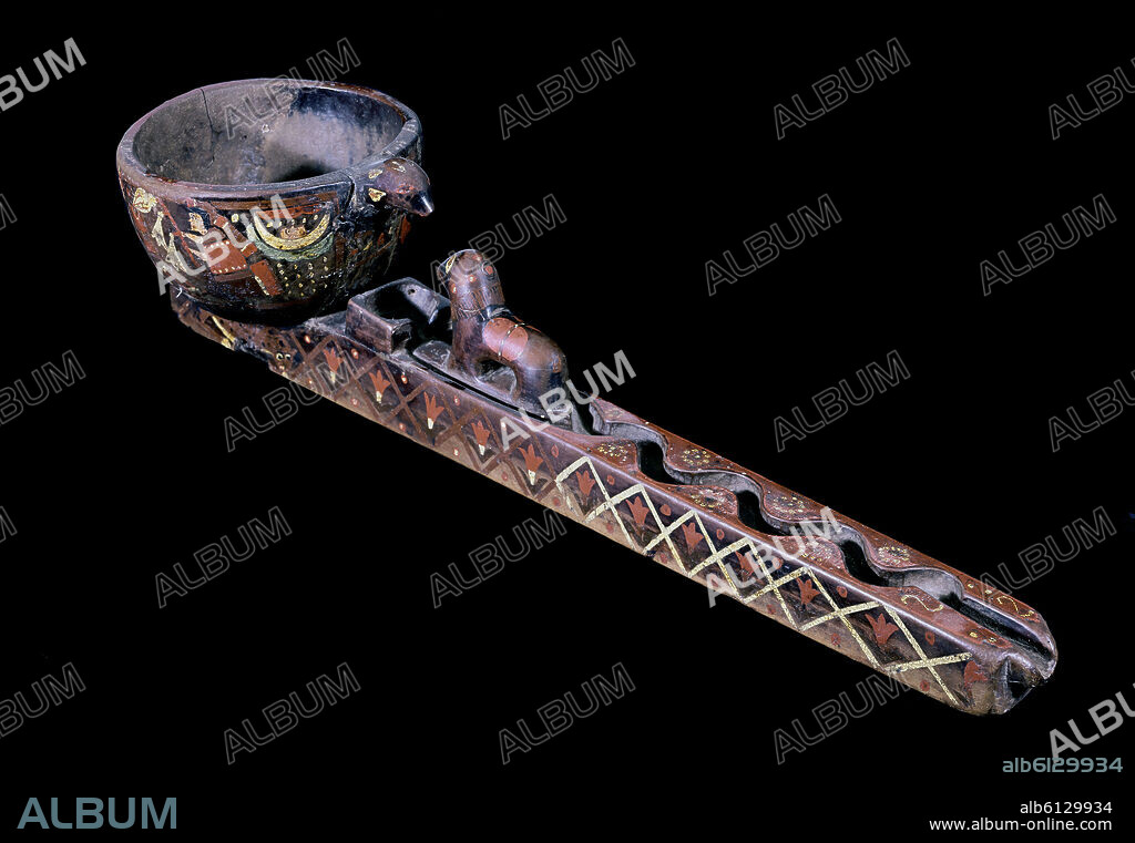 PIPA INCA CON ANIMALES - ARTE DEL PERU PRECOLOMBINO.