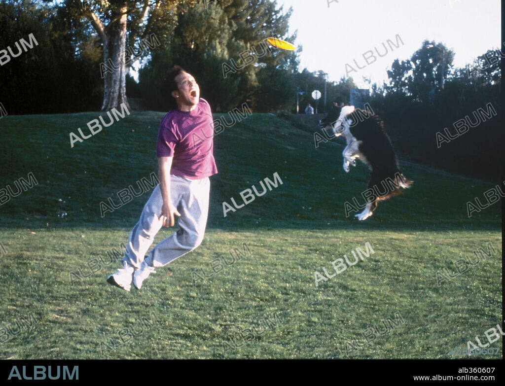 ROB SCHNEIDER en ESTOY HECHO UN ANIMAL, 2001 (THE ANIMAL), dirigida por LUKE GREENFIELD. Copyright REVOLUTION STUDIOS / MASI, FRANK.