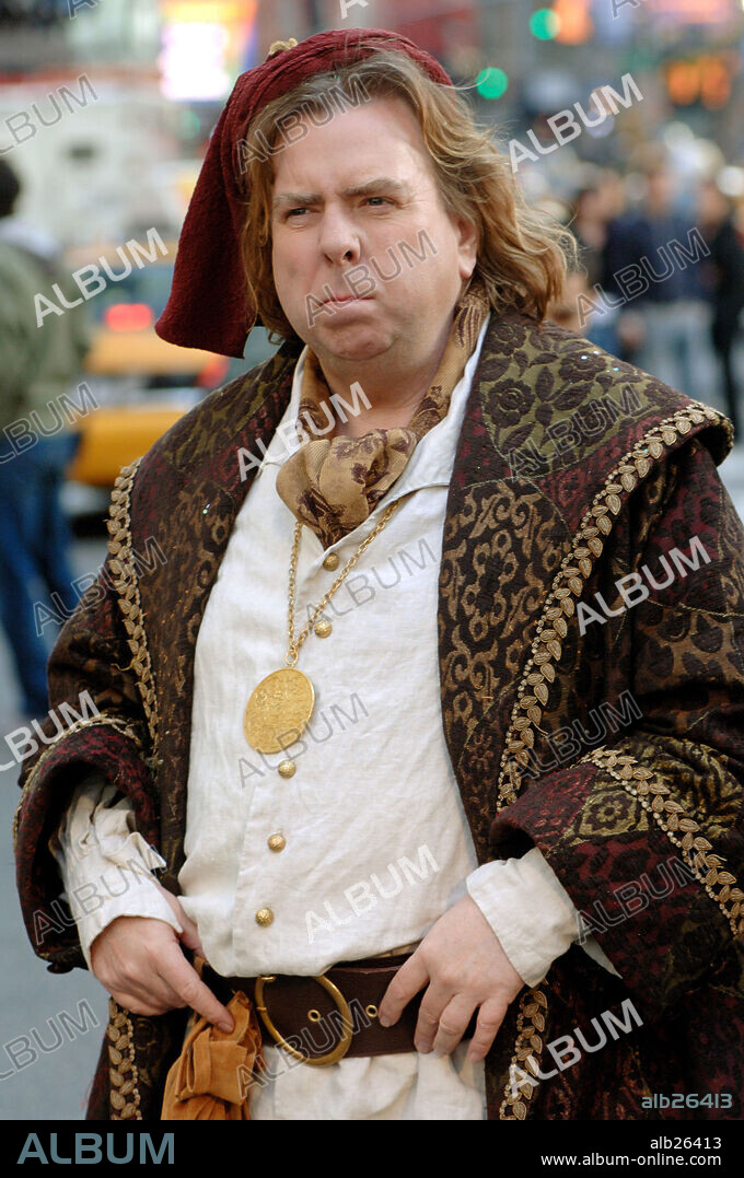 TIMOTHY SPALL in ENCHANTED, 2007, directed by KEVIN LIMA. Copyright WALT DISNEY PICTURES / WETCHER, BARRY.