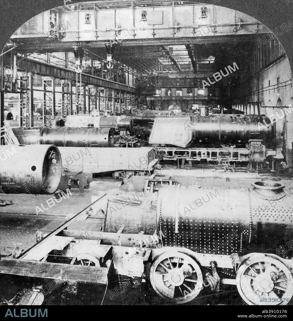 Erecting shop, Baldwin Locomotive Works, Philadelphia, Pennsylvania, USA, 20th century. Stereoscopic card. Detail.