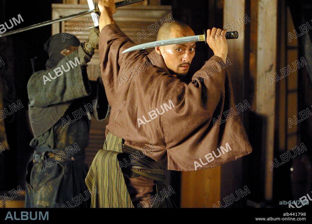 KEN WATANABE in THE LAST SAMURAI, 2003, directed by EDWARD ZWICK. Copyright WARNER BROS. / JAMES, DAVID.