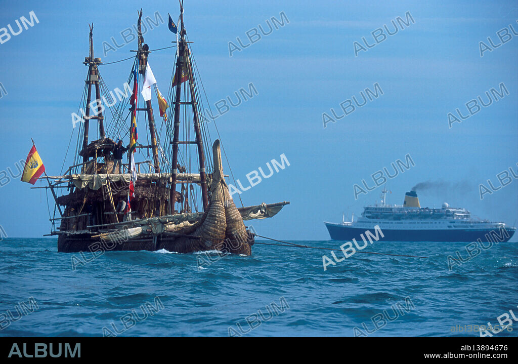 La balsa de Kitín Muñoz , MATA RANGI III (ojos del paraíso), construída en Barcelona con juncos de totora en el año 2001.